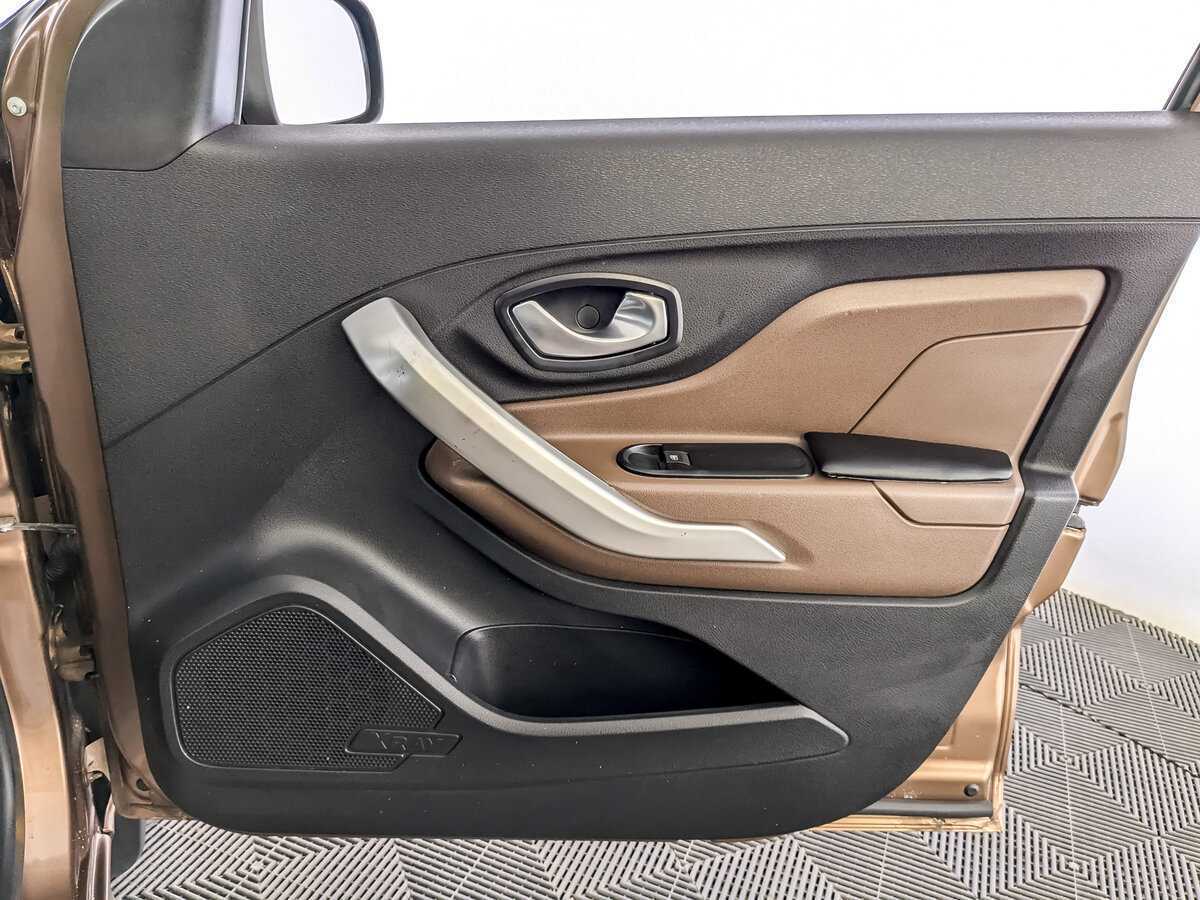 Lada (ВАЗ) XRAY б/у, 2017, Роботизированная. Фото: #23