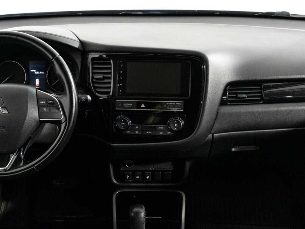 Mitsubishi Outlander б/у, 2019, Вариатор. Фото: #13