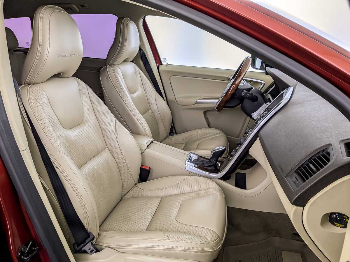 Volvo XC60 б/у, 2013, Автоматическая. Фото: #21