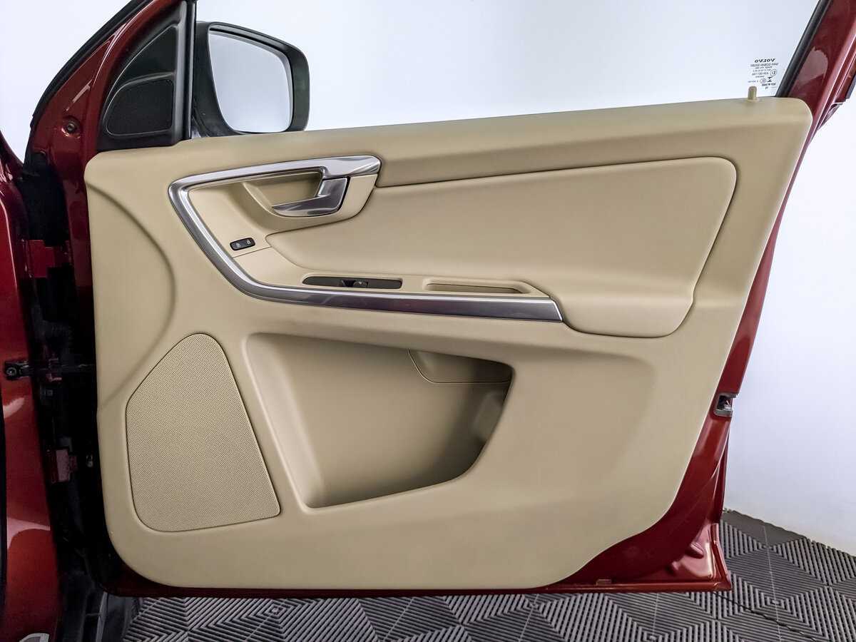 Volvo XC60 б/у, 2013, Автоматическая. Фото: #23