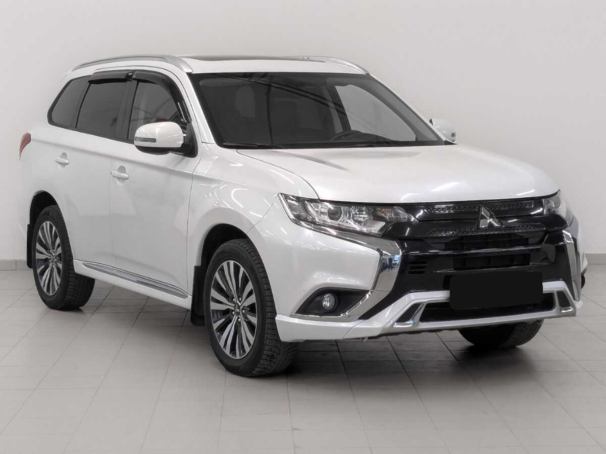 Mitsubishi Outlander б/у, 2022, Вариатор. Фото: #2