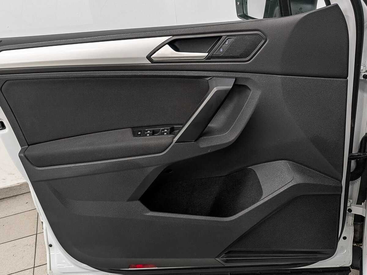 Volkswagen Tiguan б/у, 2021, Роботизированная. Фото: #15