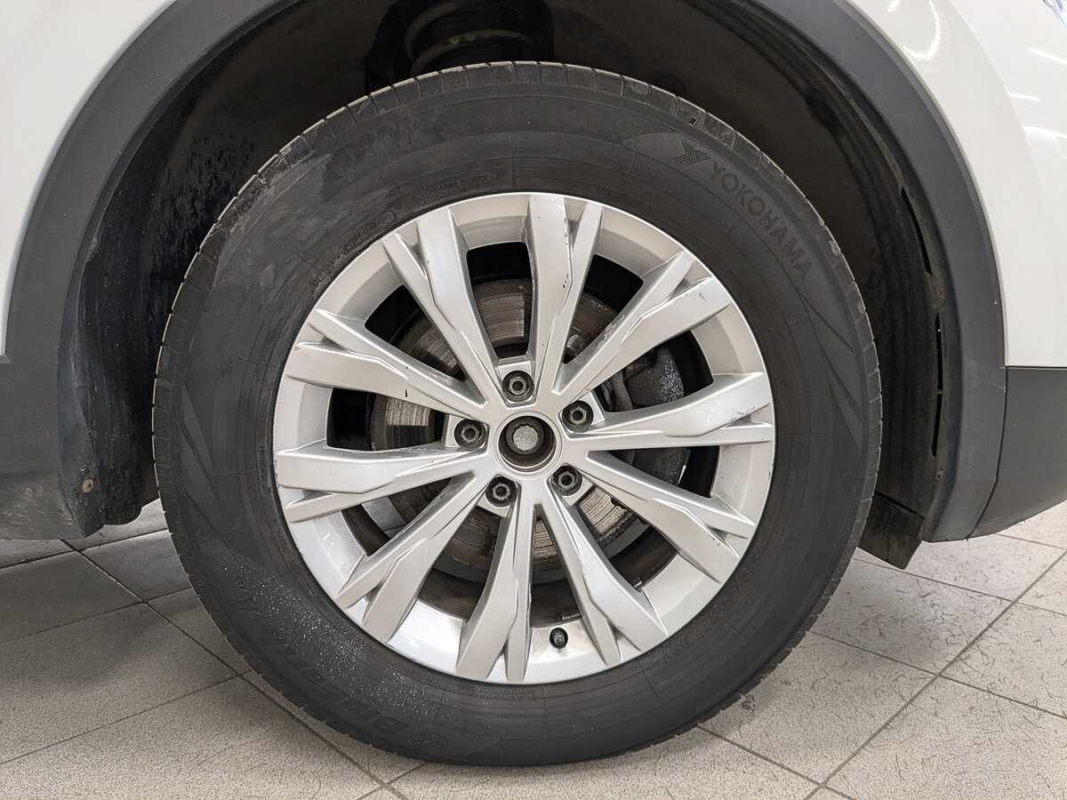 Volkswagen Tiguan б/у, 2021, Роботизированная. Фото: #9