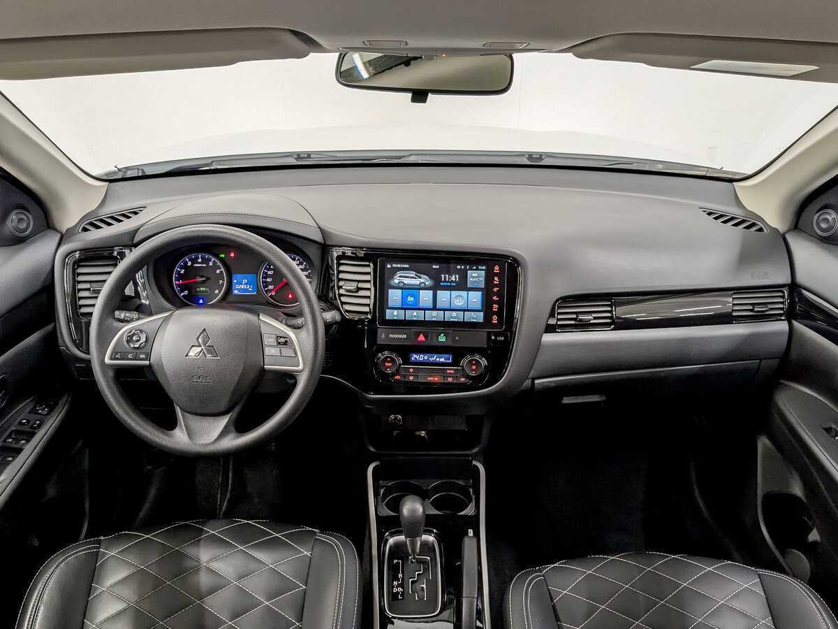 Mitsubishi Outlander б/у, 2022, Вариатор. Фото: #13