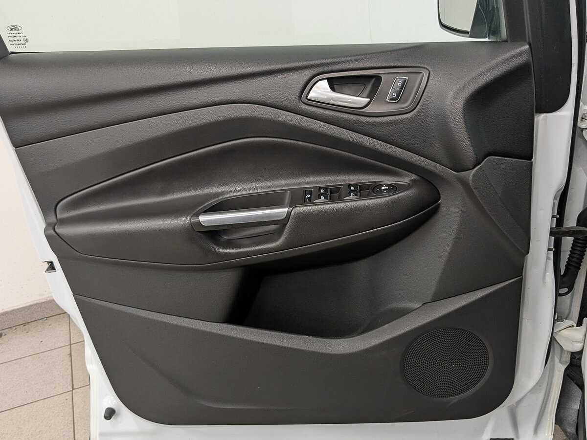 Ford Kuga б/у, 2014, Автоматическая. Фото: #16