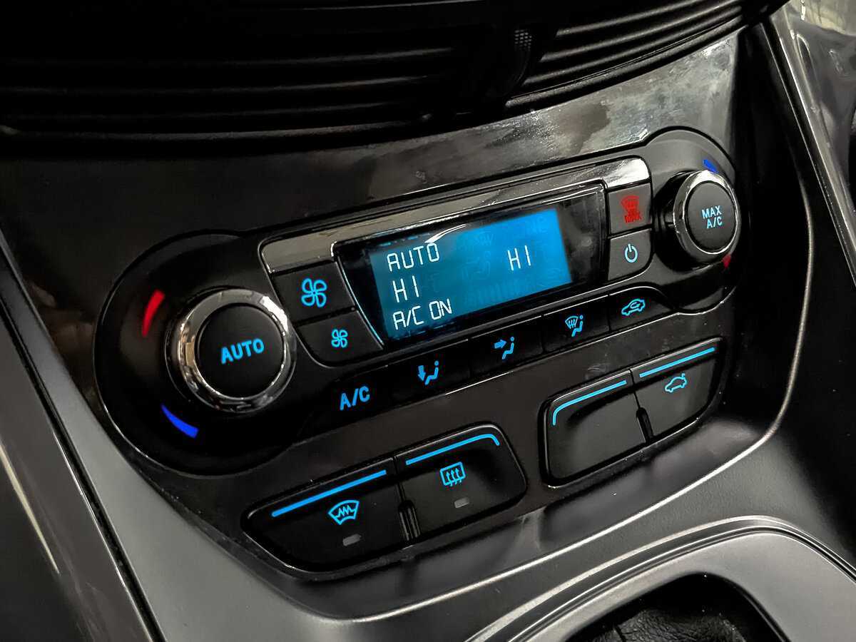 Ford Kuga б/у, 2014, Автоматическая. Фото: #18