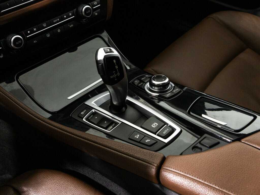 BMW 5 серии б/у, 2012, Автоматическая. Фото: #17