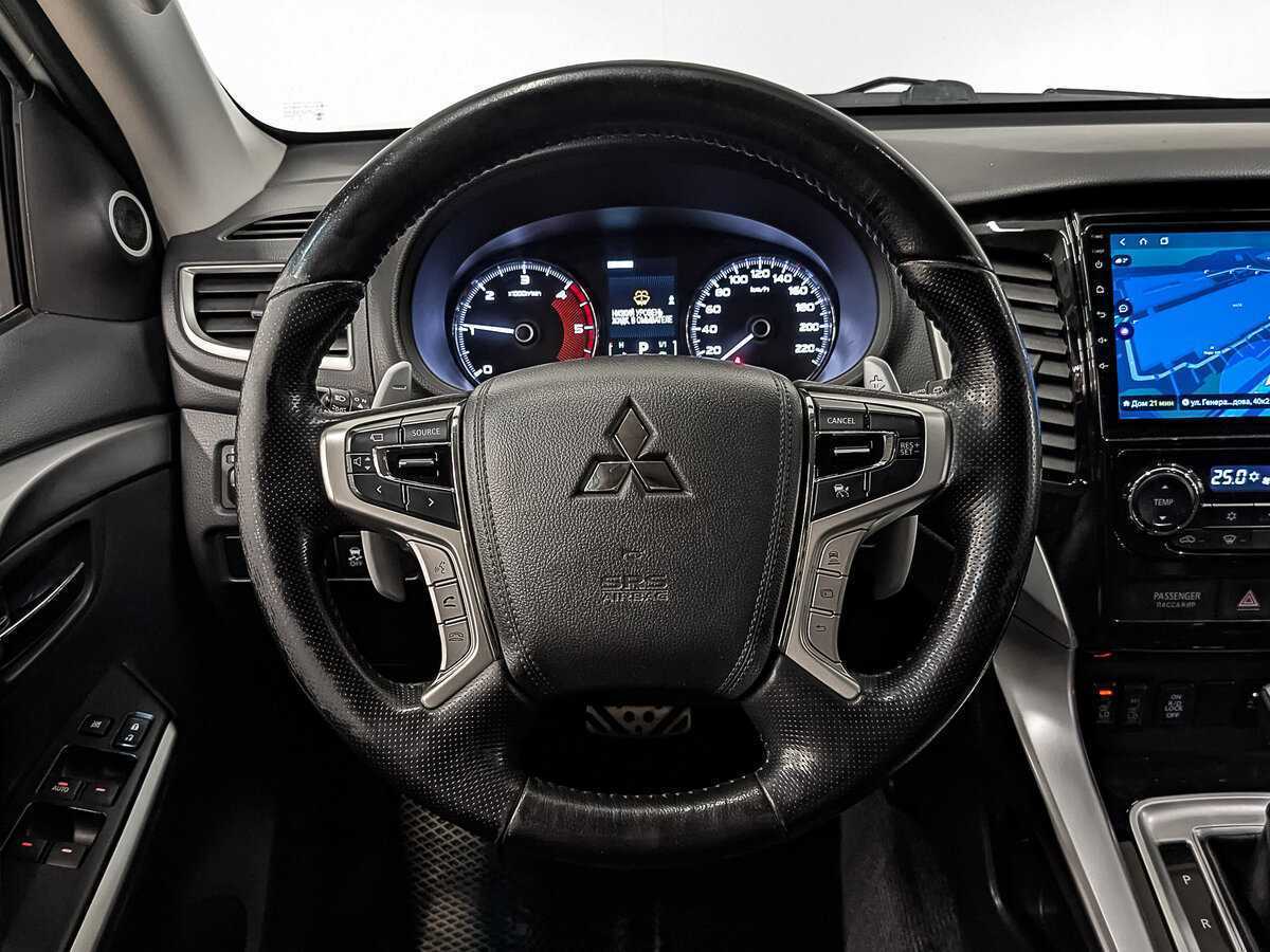 Mitsubishi Pajero Sport б/у, 2017, Автоматическая. Фото: #18