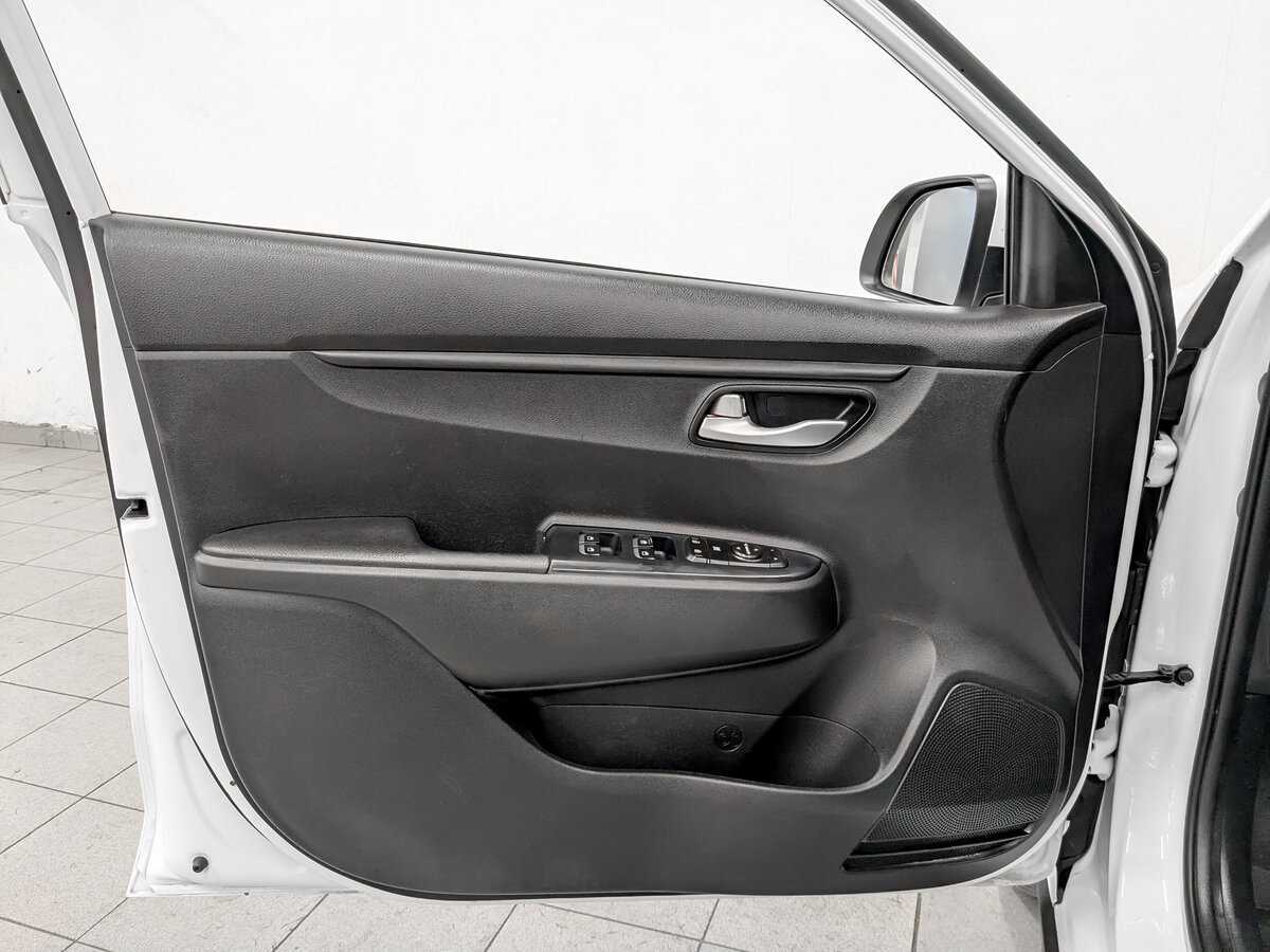 Kia Rio б/у, 2020, Автоматическая. Фото: #15