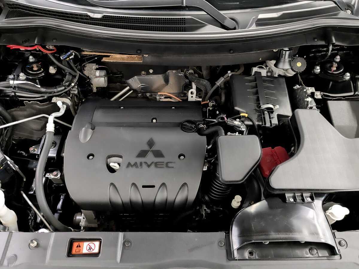 Mitsubishi Outlander б/у, 2021, Вариатор. Фото: #8