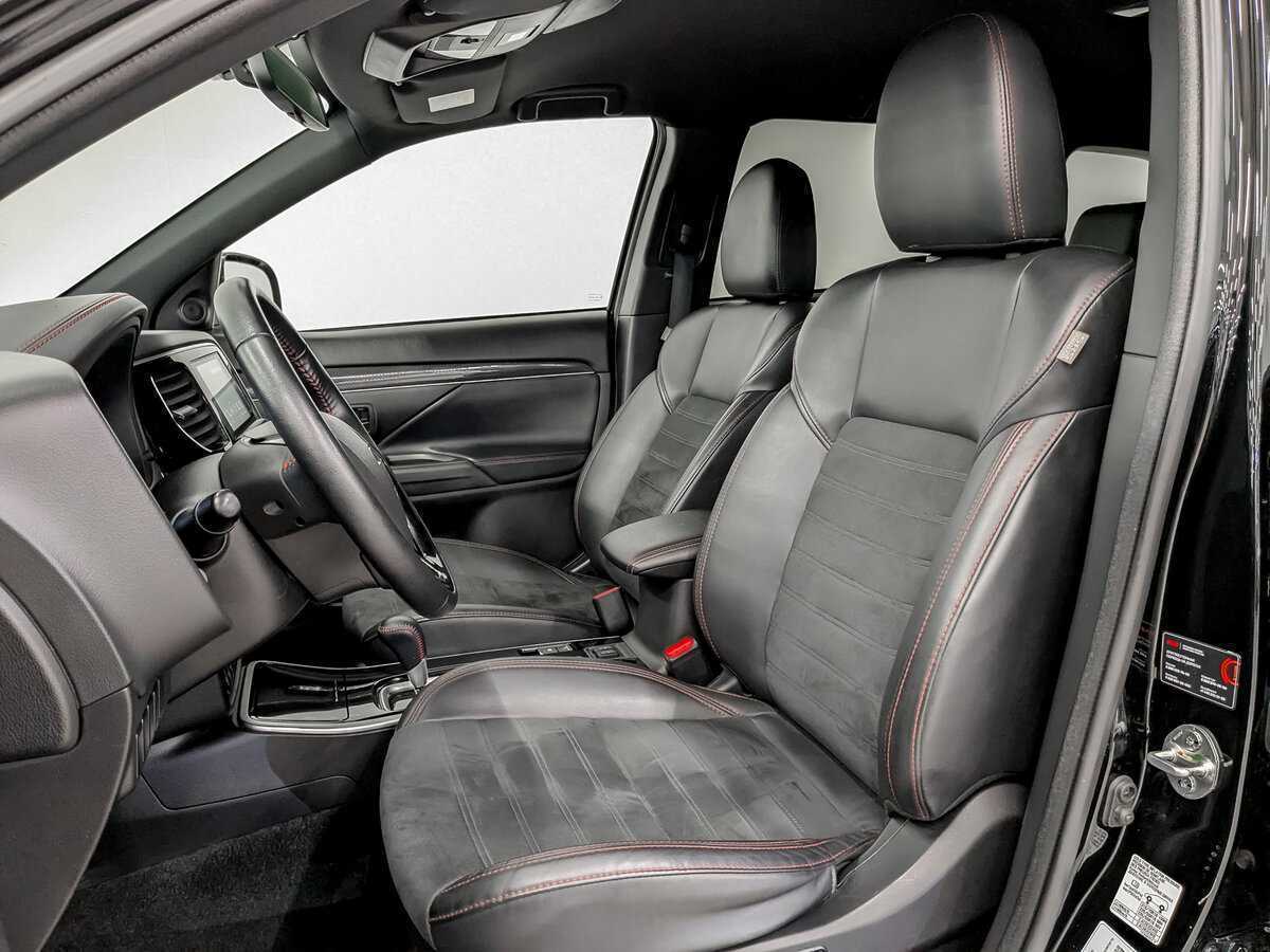 Mitsubishi Outlander б/у, 2021, Вариатор. Фото: #17
