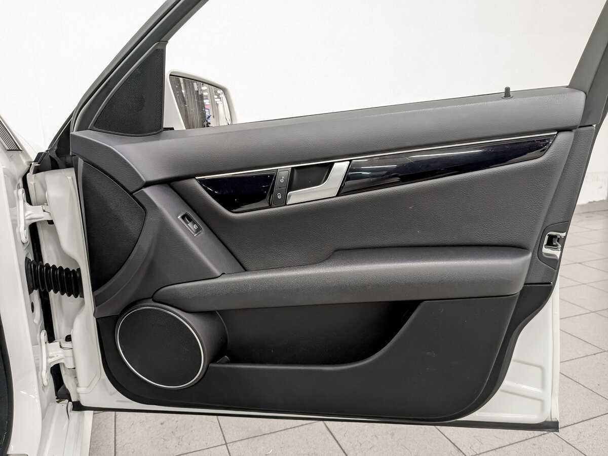 Mercedes-Benz C-Класс б/у, 2012, Автоматическая. Фото: #20