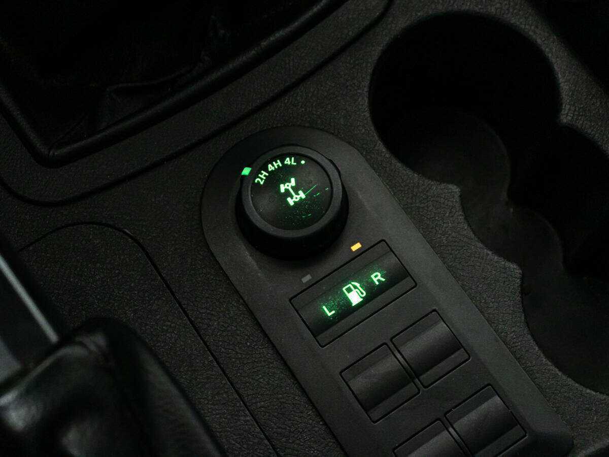 УАЗ Patriot б/у, 2016, Механическая. Фото: #15