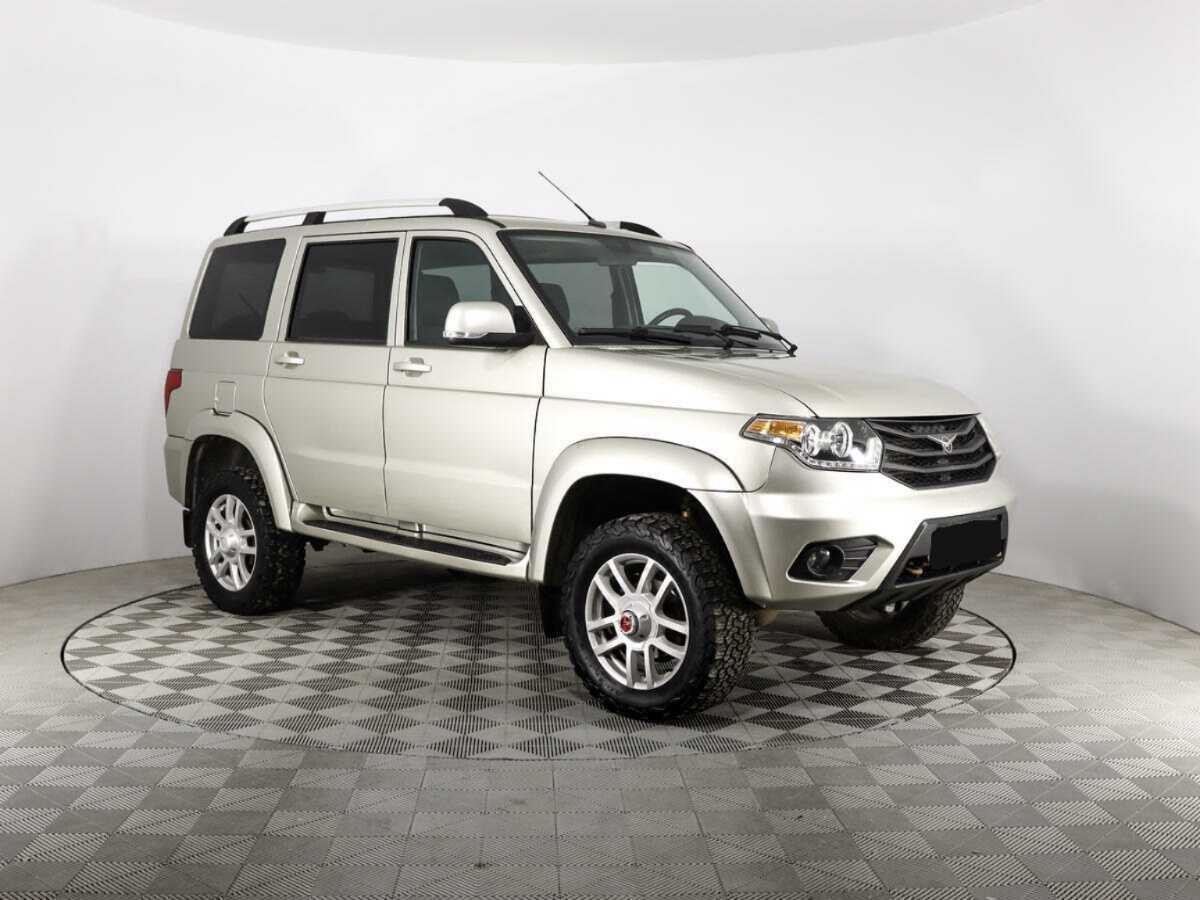 УАЗ Patriot б/у, 2015, Механическая. Фото: #2