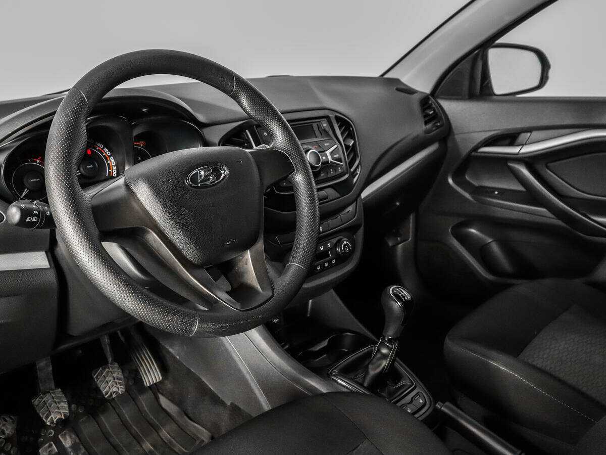 Lada (ВАЗ) Vesta б/у, 2017, Механическая. Фото: #8