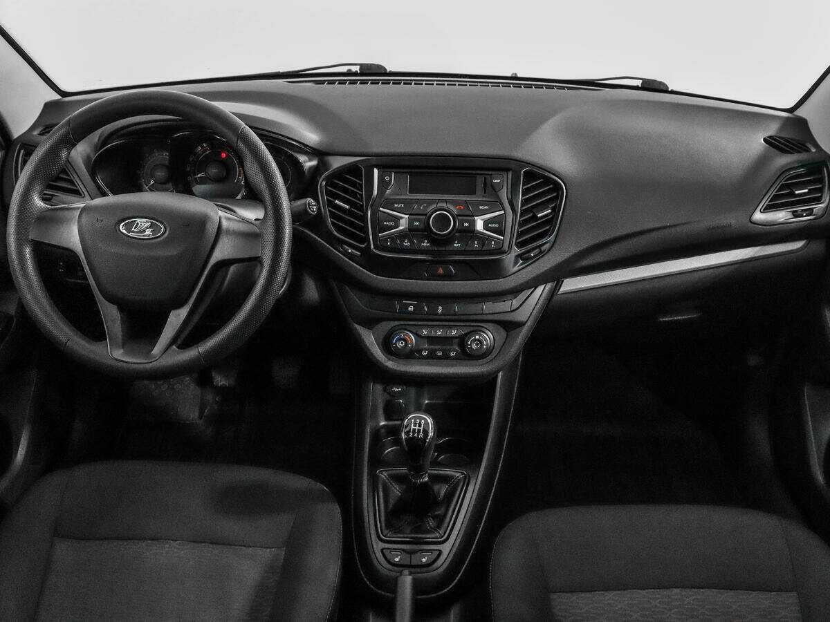 Lada (ВАЗ) Vesta б/у, 2017, Механическая. Фото: #11