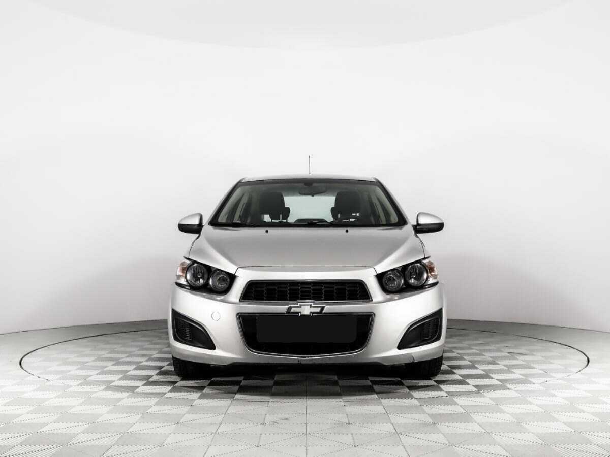Chevrolet Aveo б/у, 2014, Механическая. Фото: #1