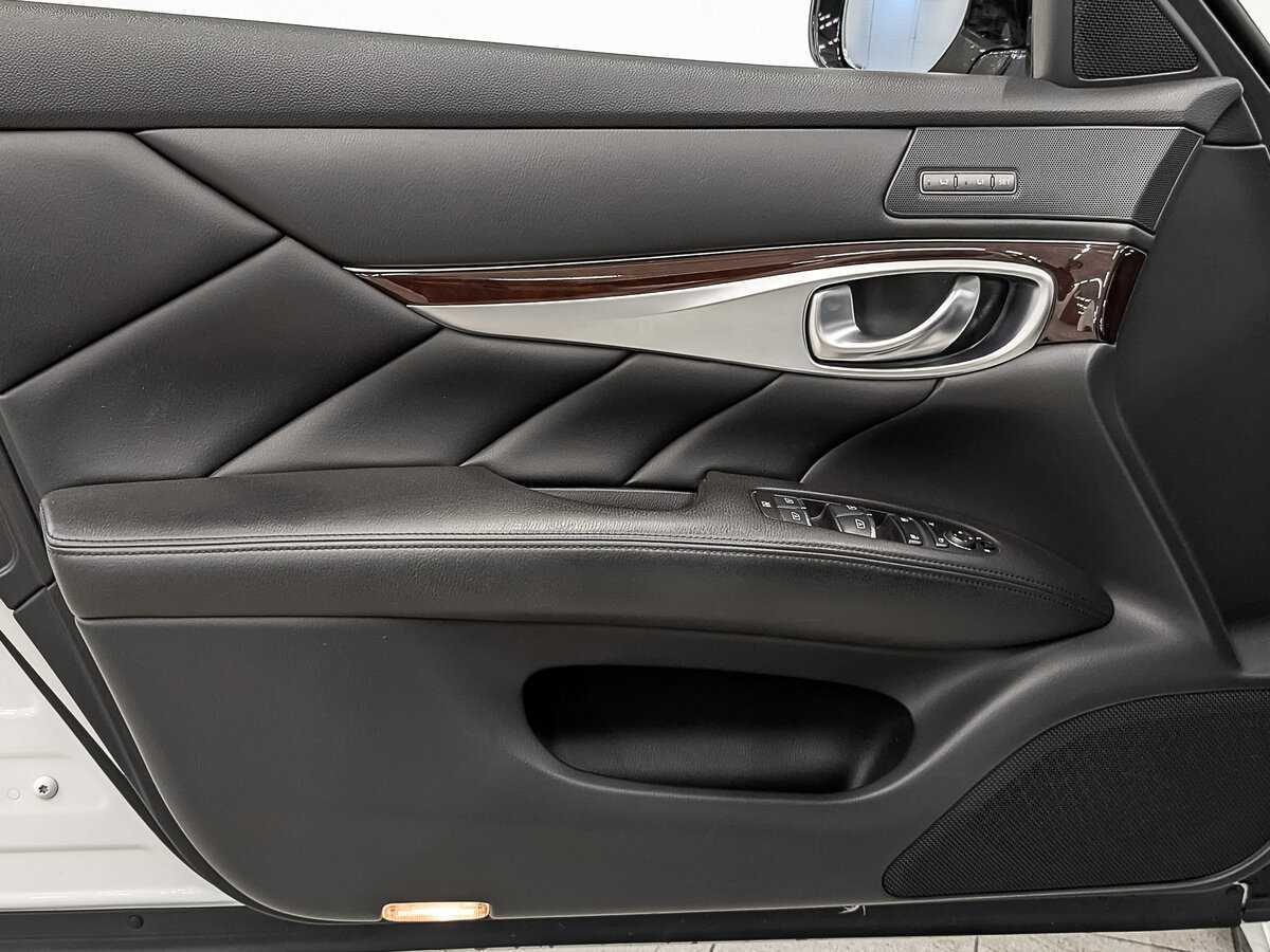 Infiniti Q70 б/у, 2016, Автоматическая. Фото: #18