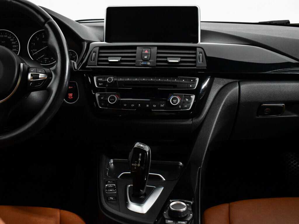 BMW 3 серии б/у, 2017, Автоматическая. Фото: #17