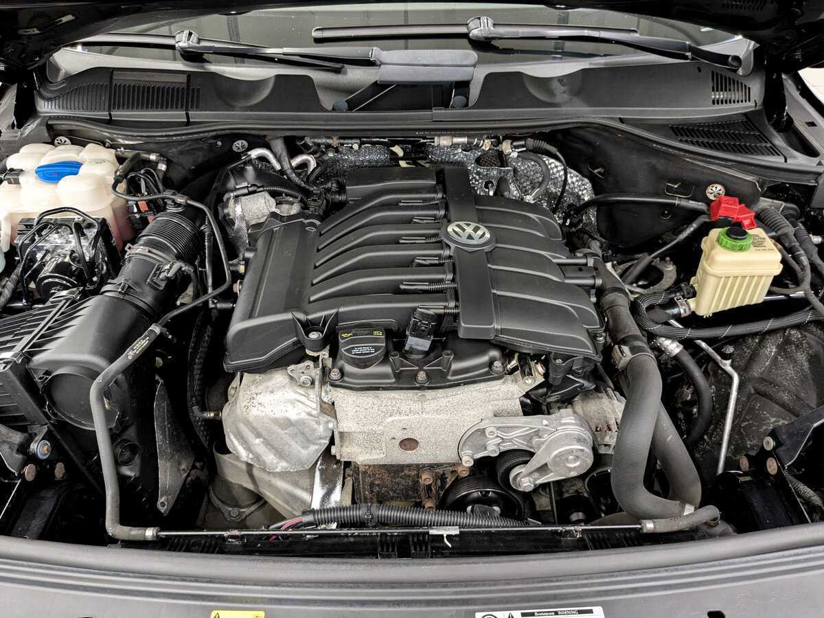 Volkswagen Touareg б/у, 2013, Автоматическая. Фото: #8