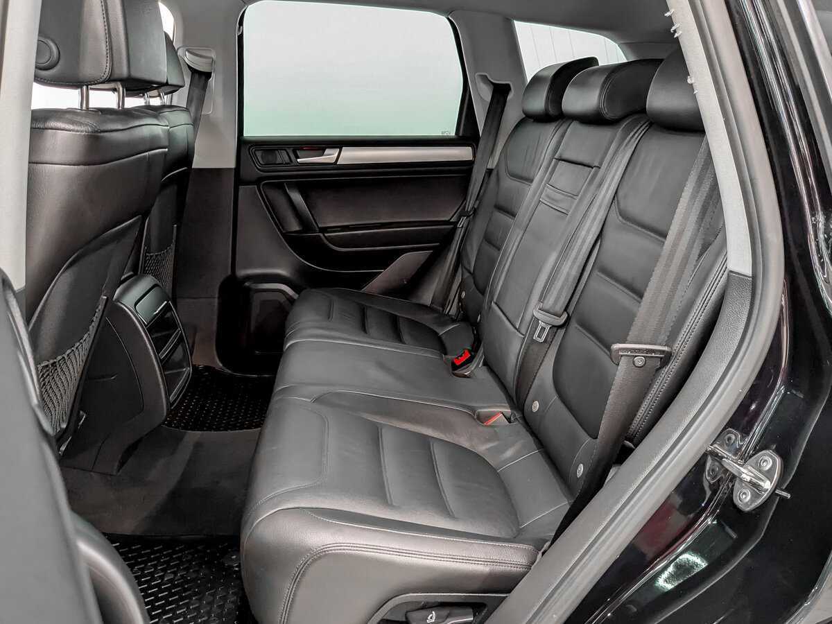 Volkswagen Touareg б/у, 2013, Автоматическая. Фото: #11