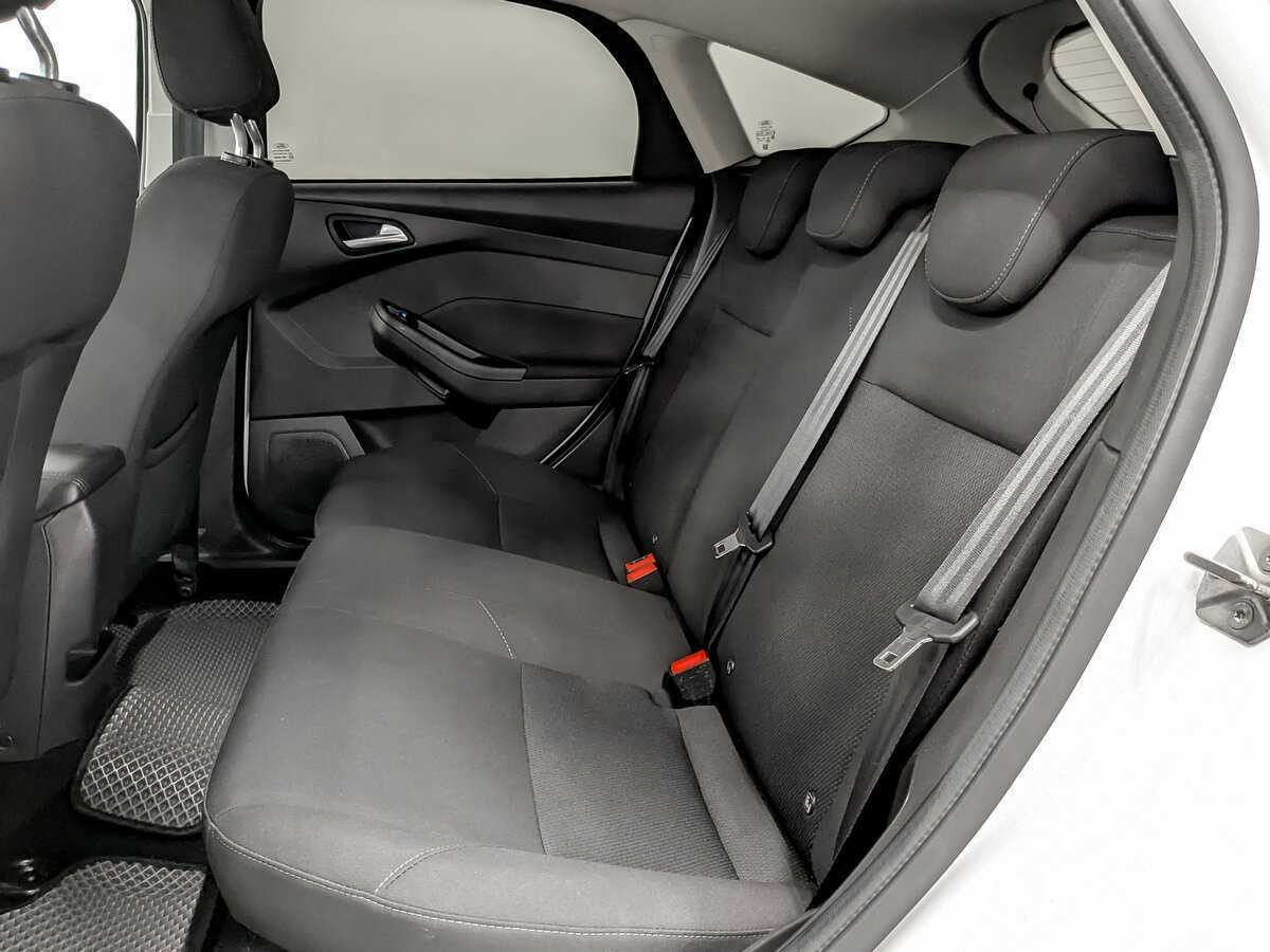 Форд Фокус б/у, 2015, Механическая. Фото: #11