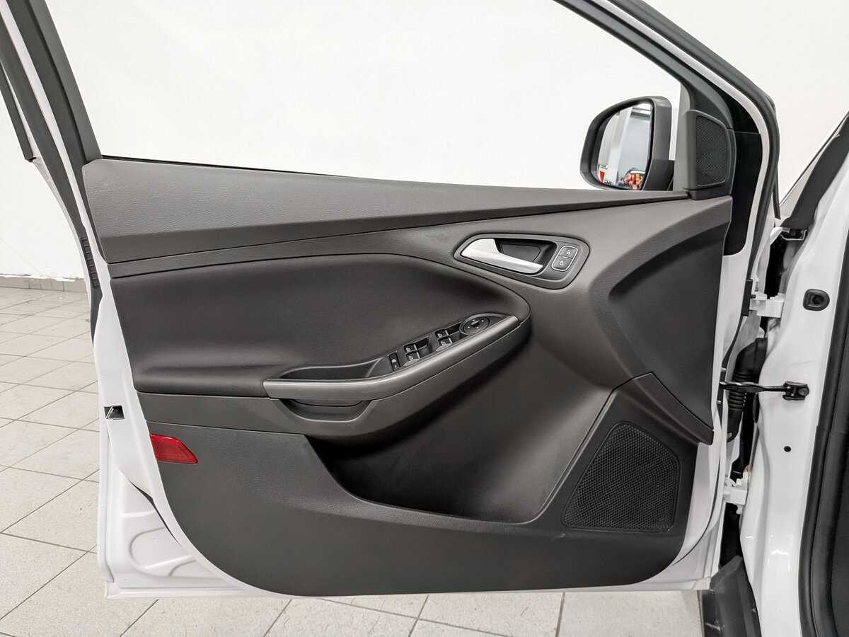 Форд Фокус б/у, 2015, Механическая. Фото: #15