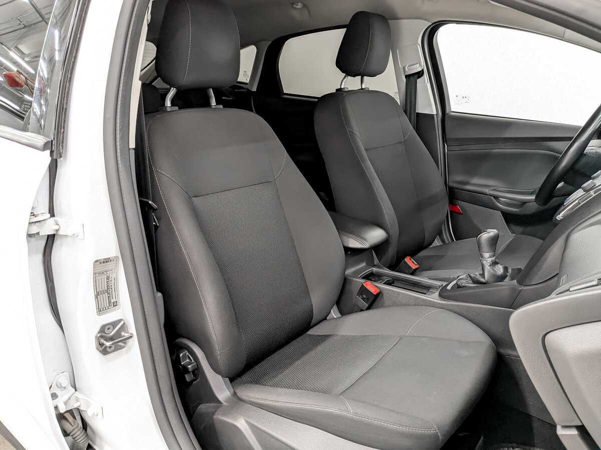 Форд Фокус б/у, 2015, Механическая. Фото: #19