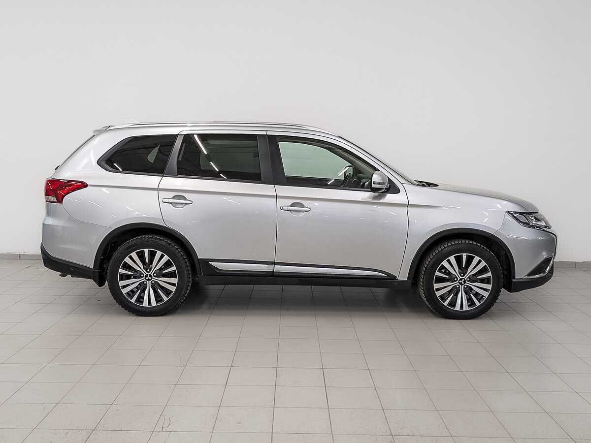 Mitsubishi Outlander б/у, 2020, Вариатор. Фото: #3