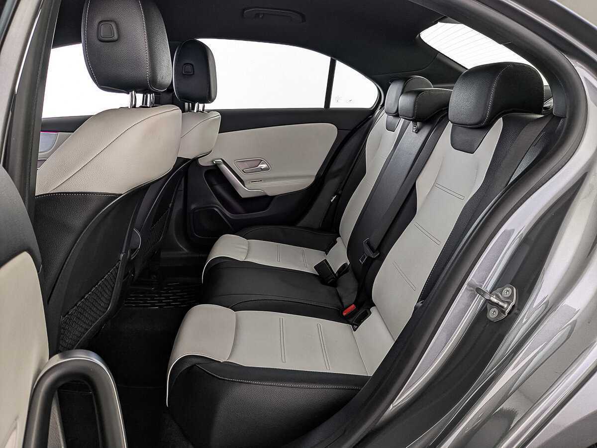 Mercedes-Benz A-Класс б/у, 2019, Роботизированная. Фото: #17