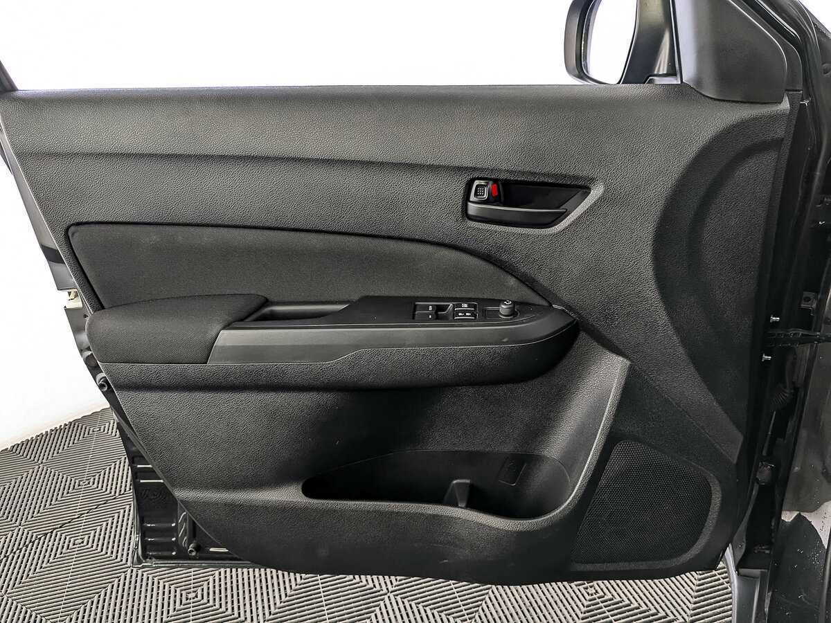 Suzuki Vitara б/у, 2019, Автоматическая. Фото: #18