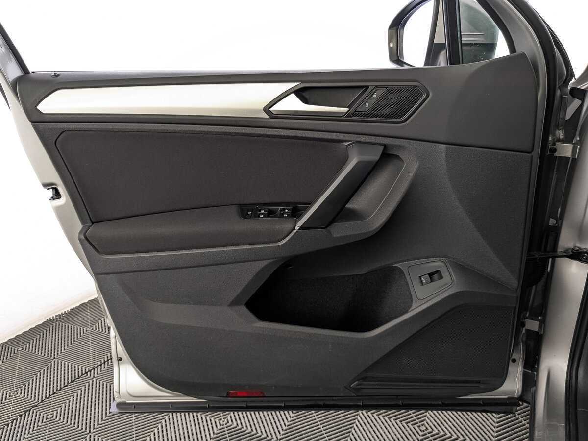 Volkswagen Tiguan б/у, 2020, Роботизированная. Фото: #18