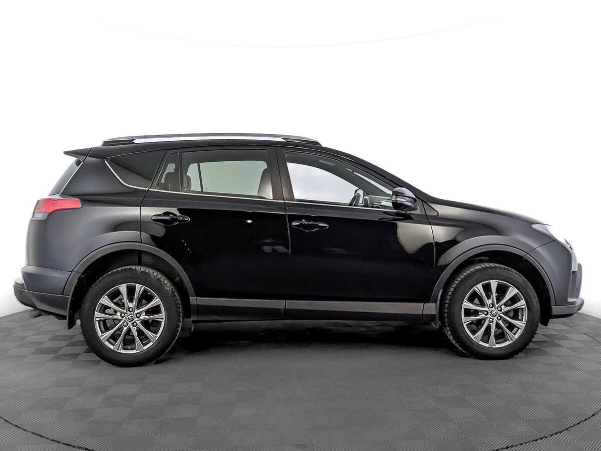 Тойота Рав4 б/у, 2017, Механическая. Фото: #3