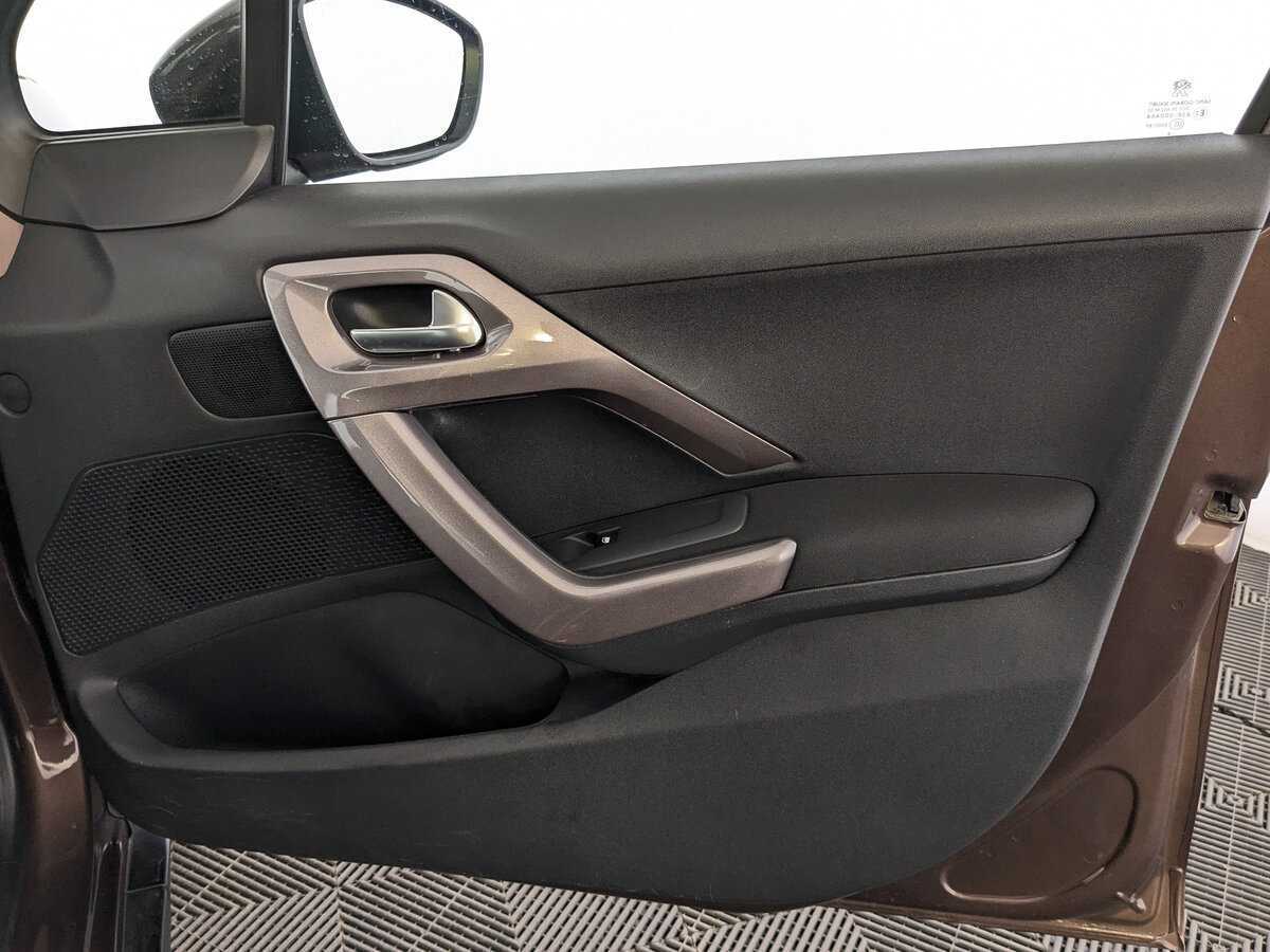 Пежо 2008 б/у, 2014, Автоматическая. Фото: #24