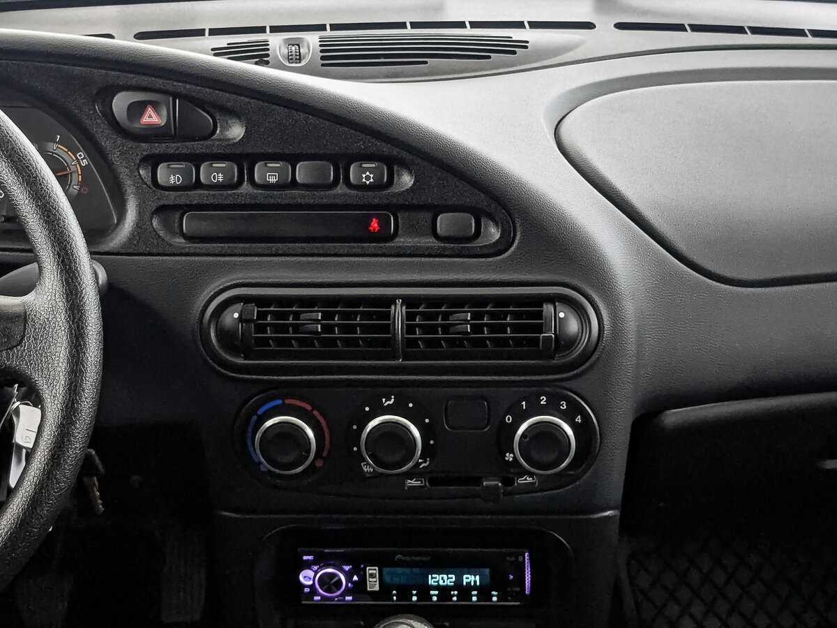 Лада (ВАЗ) Нива б/у, 2022, Механическая. Фото: #16