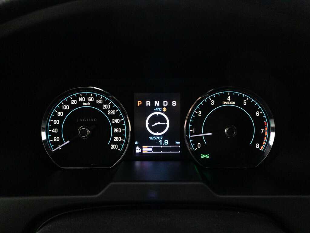 Jaguar XF б/у, 2012, Автоматическая. Фото: #11