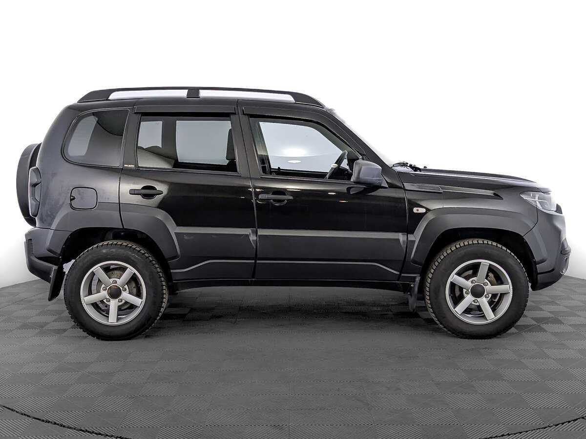 Лада (ВАЗ) Нива б/у, 2022, Механическая. Фото: #3