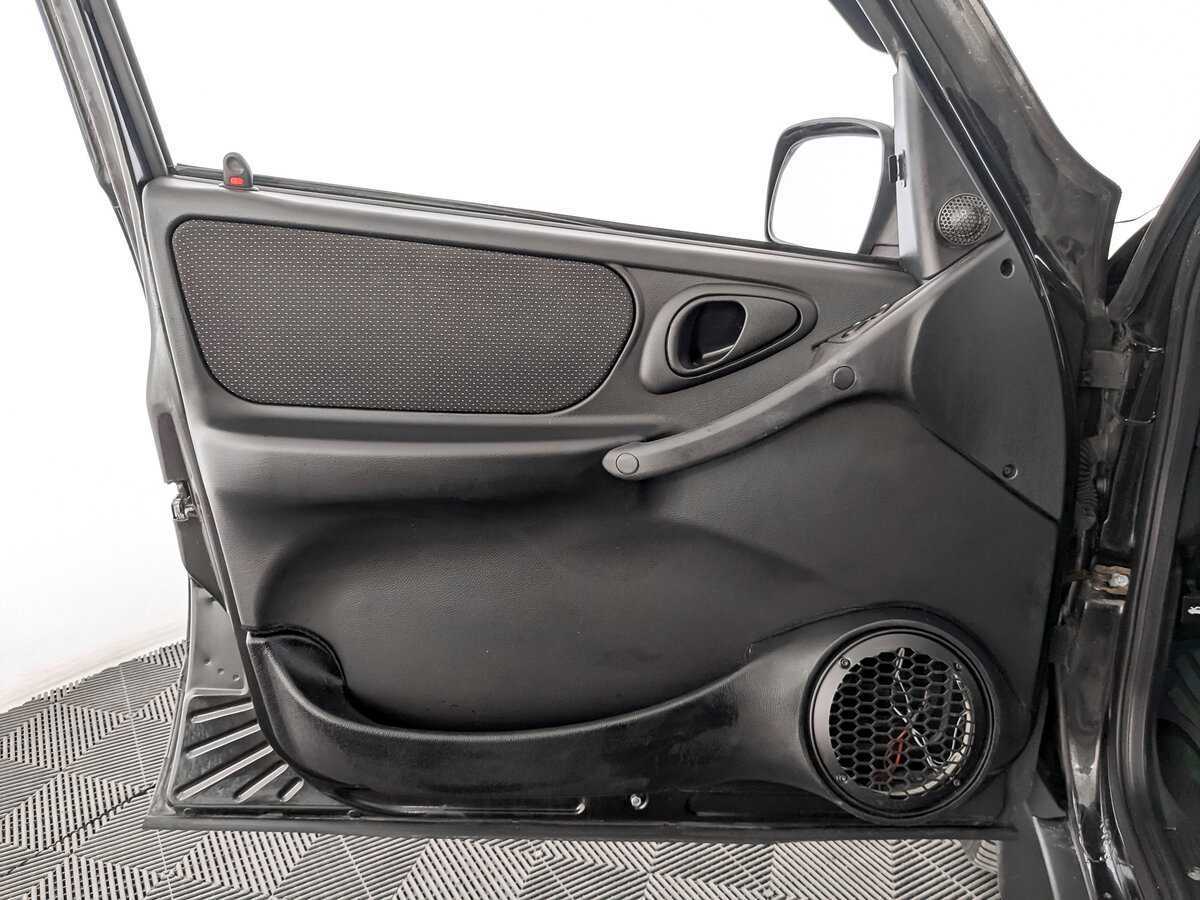 Лада (ВАЗ) Нива б/у, 2022, Механическая. Фото: #18