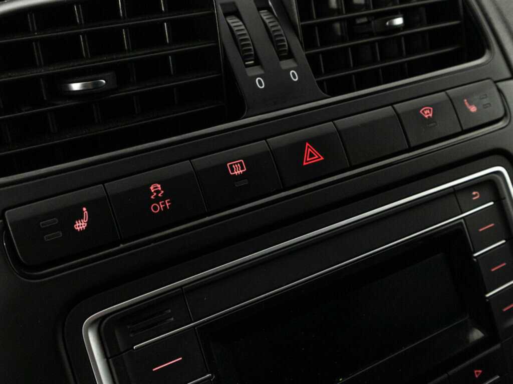 Фольксваген Поло б/у, 2016, Механическая. Фото: #15