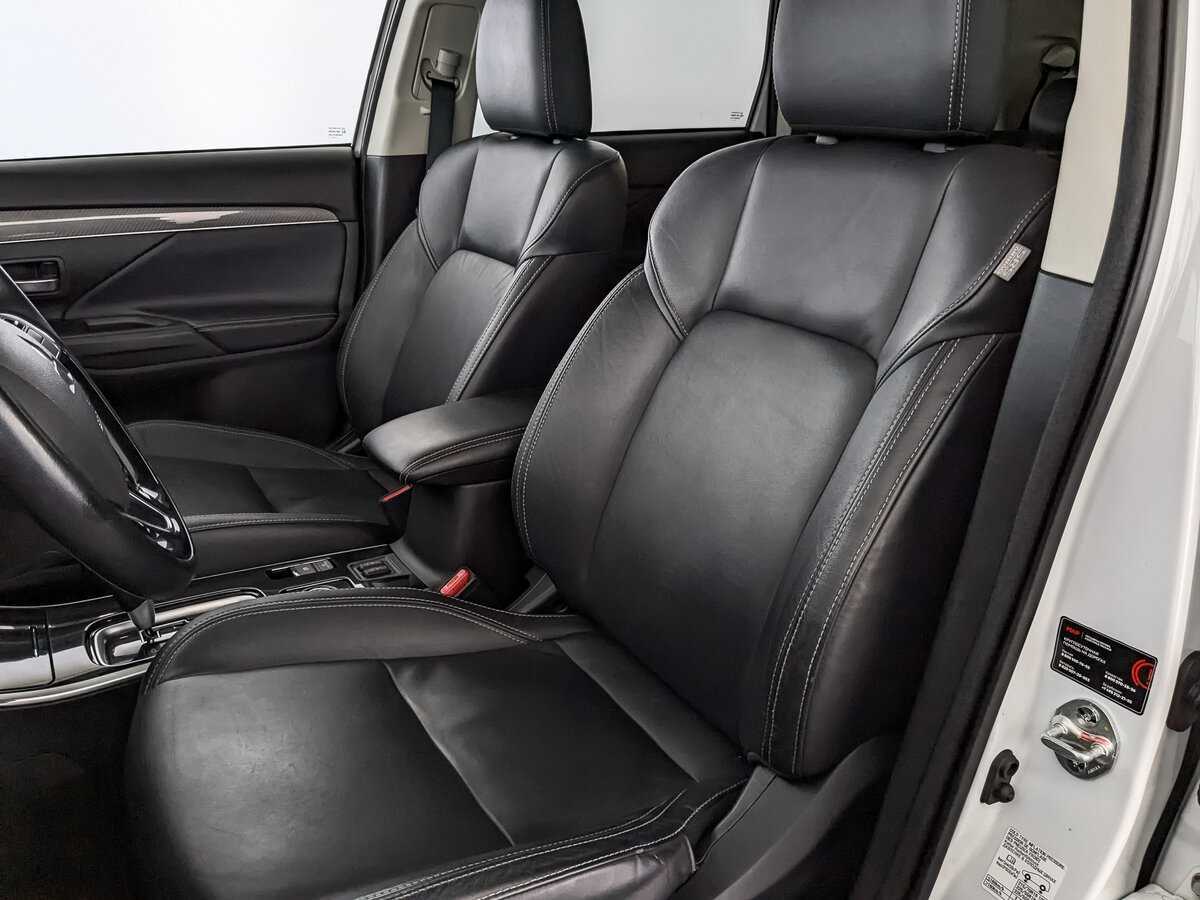 Mitsubishi Outlander б/у, 2021, Вариатор. Фото: #17