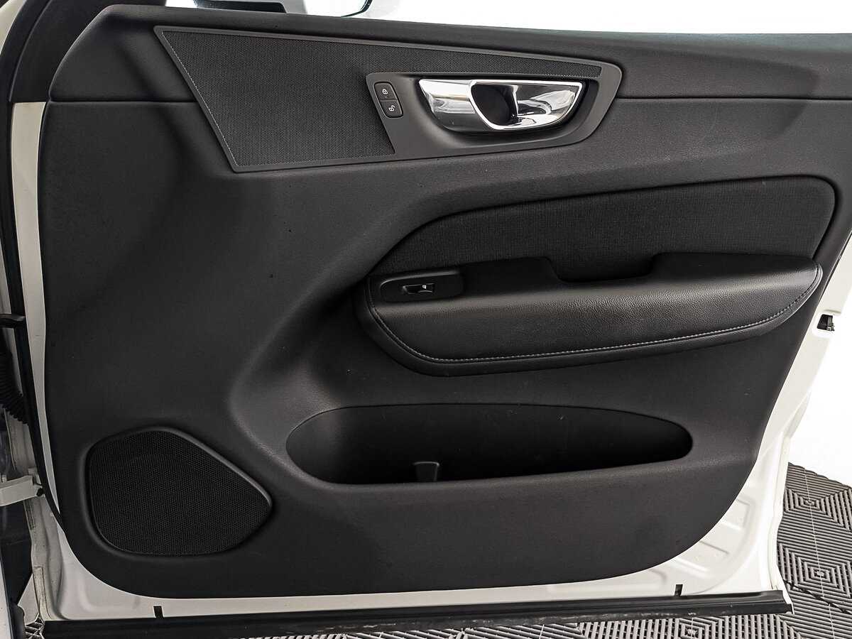 Volvo XC60 б/у, 2018, Автоматическая. Фото: #18