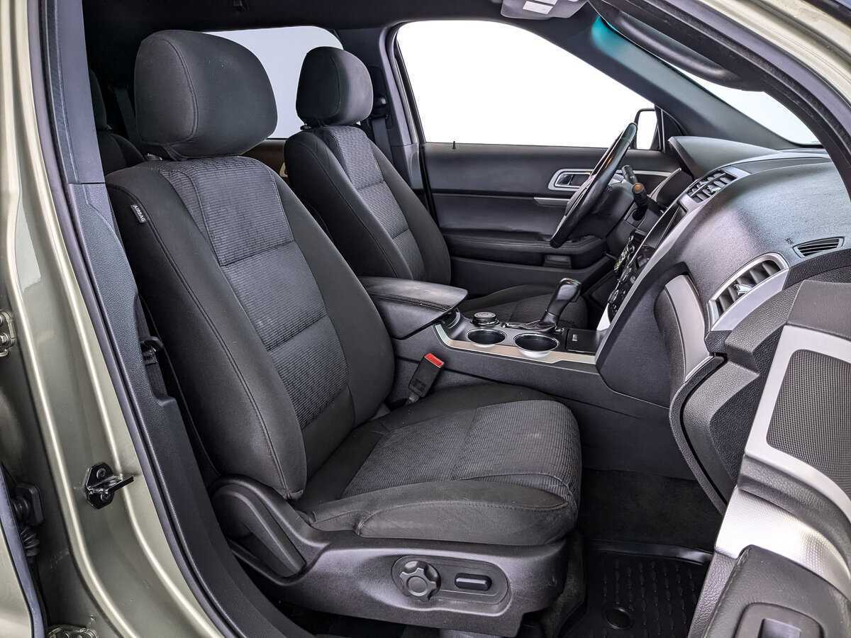 Ford Explorer б/у, 2014, Автоматическая. Фото: #20