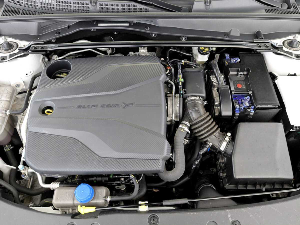 Changan UNI-V б/у, 2023, Роботизированная. Фото: #8