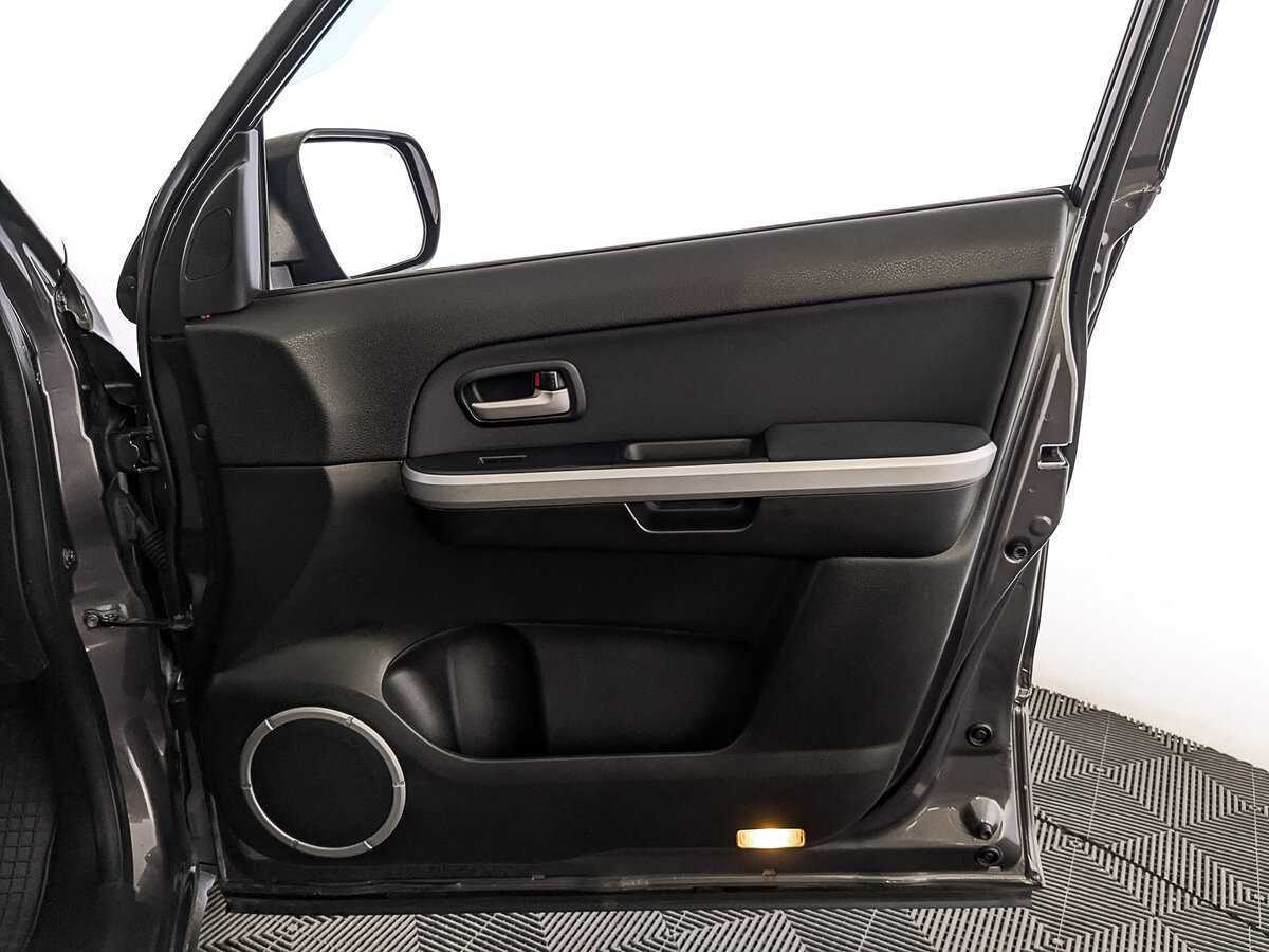 Suzuki Grand Vitara б/у, 2013, Автоматическая. Фото: #24