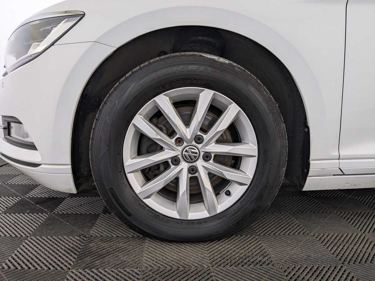 Фольксваген Пассат б/у, 2019, Роботизированная. Фото: #11