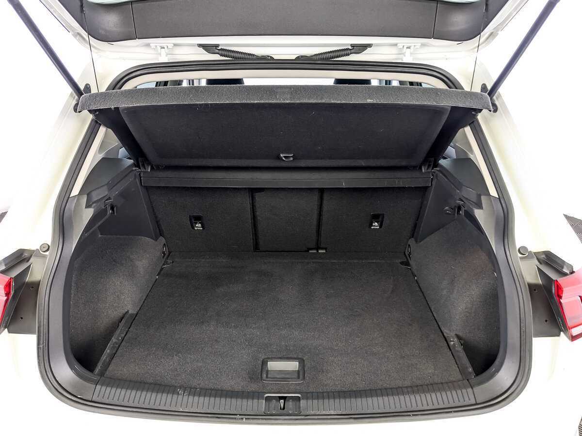 Volkswagen Tiguan б/у, 2020, Роботизированная. Фото: #9