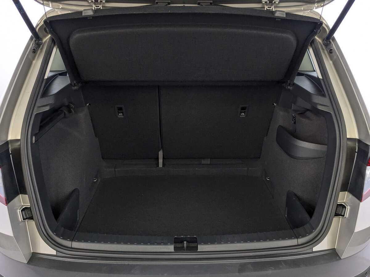 Skoda Karoq б/у, 2021, Автоматическая. Фото: #9