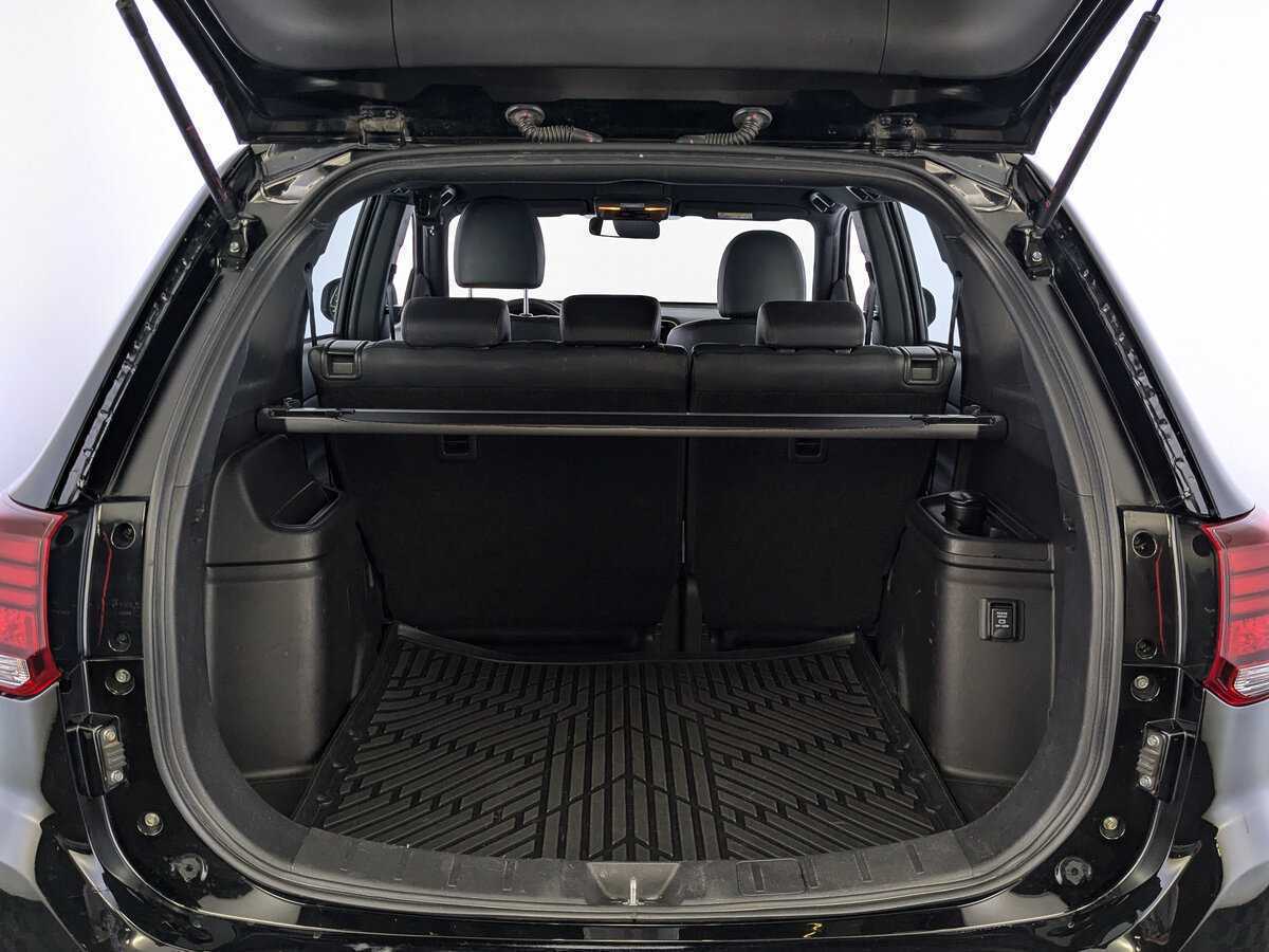 Mitsubishi Outlander б/у, 2021, Вариатор. Фото: #9