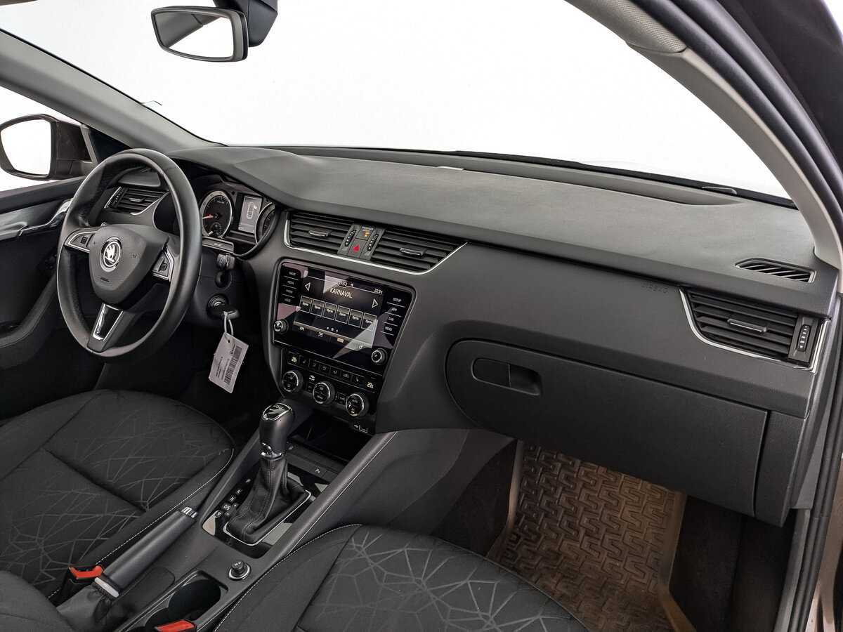 Шкода Октавия б/у, 2020, Роботизированная. Фото: #10