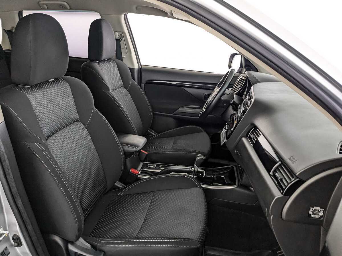 Mitsubishi Outlander б/у, 2019, Вариатор. Фото: #23
